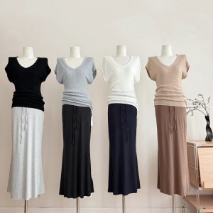 e go studio Minimalist Twill Slimming Skirt
