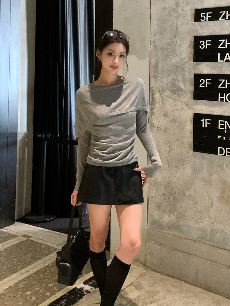 Women's Knit Faux-Layer Wool Cape Top with Film-Style Base Layer for Early Autumn - Image 2